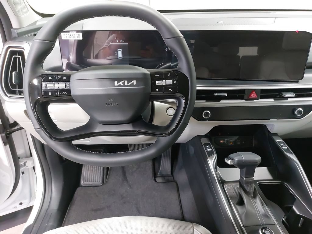 New 2026 Kia Sorento S w/ S Panoramic Sunroof Package FWD image 17