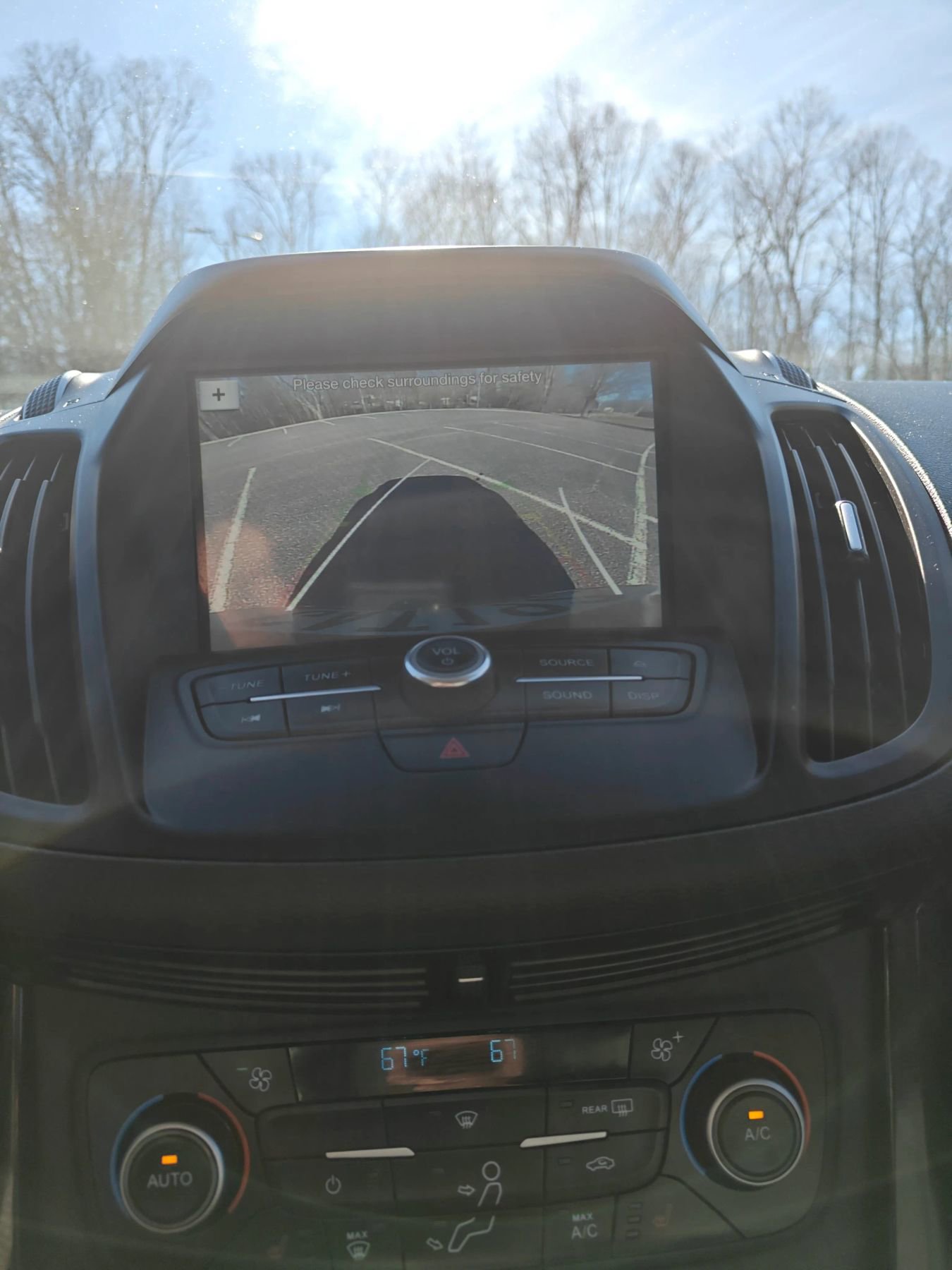 Used 2018 Ford Escape SE w/ SE Sport Appearance Package image 11