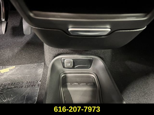 New 2026 Chrysler Pacifica Select FWD image 15
