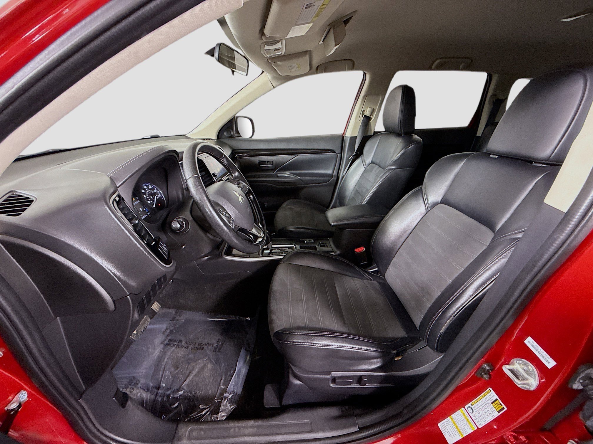 Used 2019 Mitsubishi Outlander SE image 22