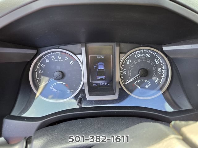 Used 2018 Toyota Tacoma SR5 RWD image 11
