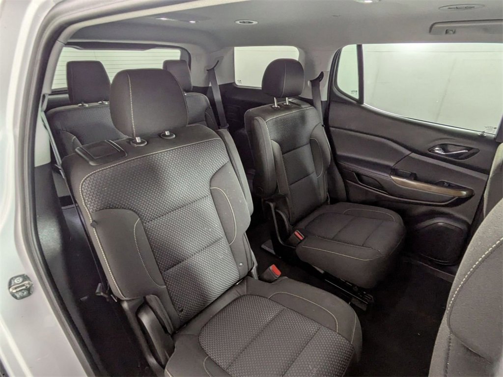 Used 2023 GMC Acadia SLE w/ Driver Convenience Package image 31