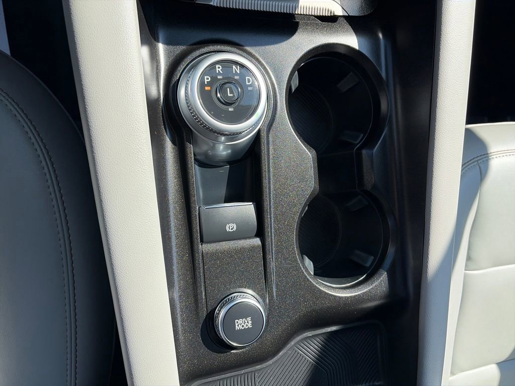 Used 2025 Ford Explorer Active w/ Active Comfort Package image 29