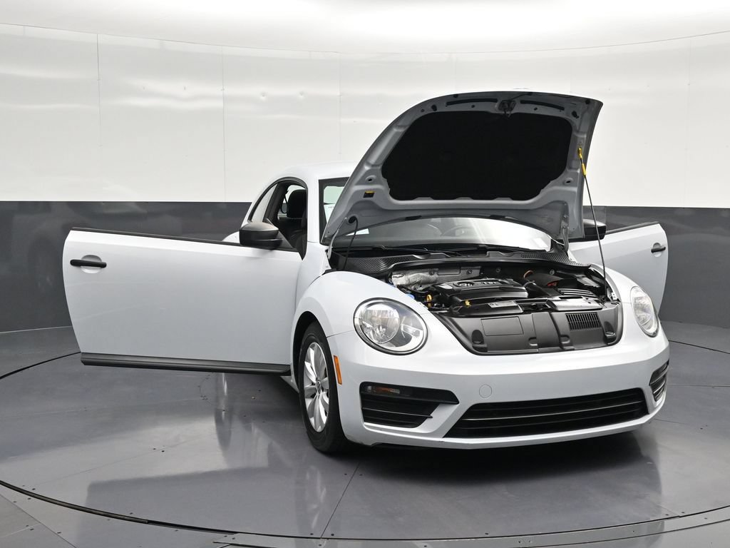 Used 2017 Volkswagen Beetle 1.8T S FWD image 24