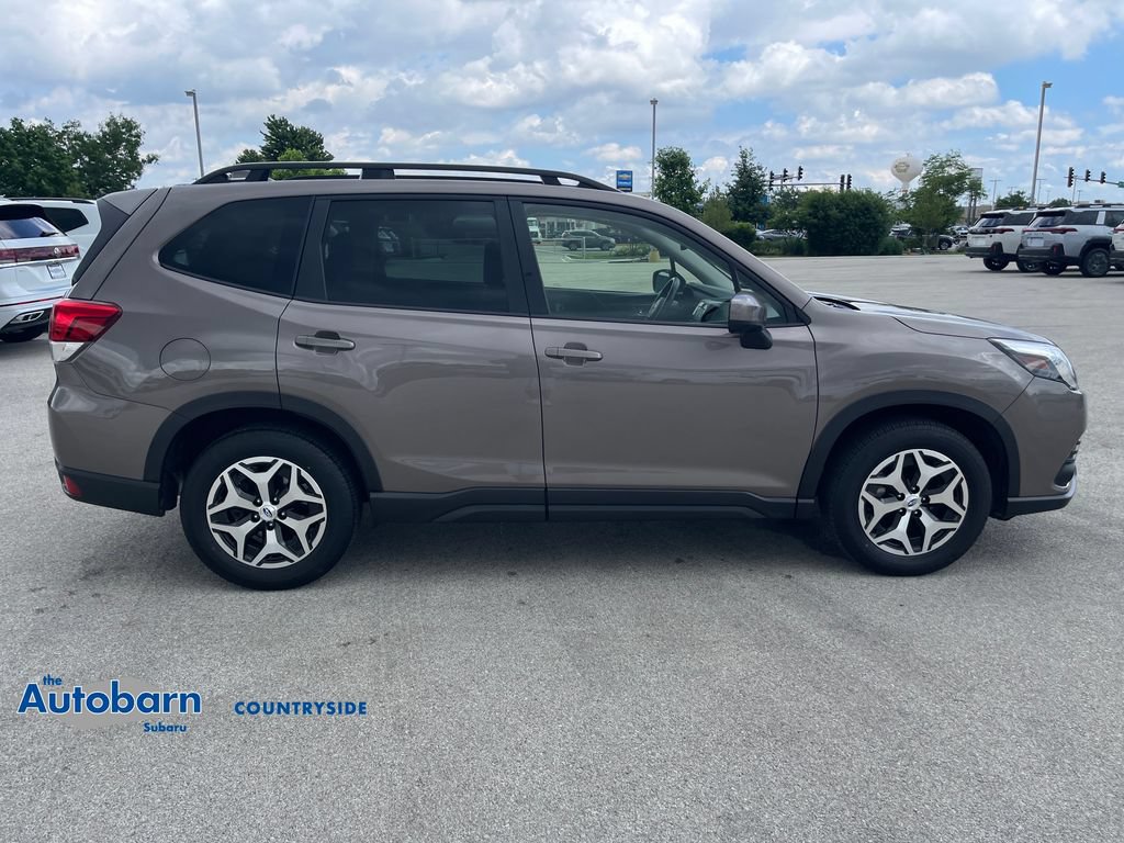 Used 2023 Subaru Forester Premium AWD/4WD image 6