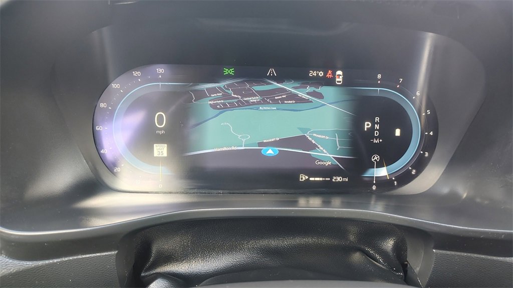 Certified 2023 Volvo XC40 B5 Plus w/ Driver Assist Package image 13