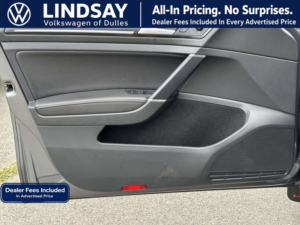 Used 2019 Volkswagen Golf R 4-Door AWD/4WD image 9