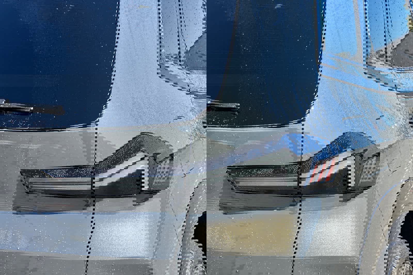 New 2026 BMW XM Label Red image 29