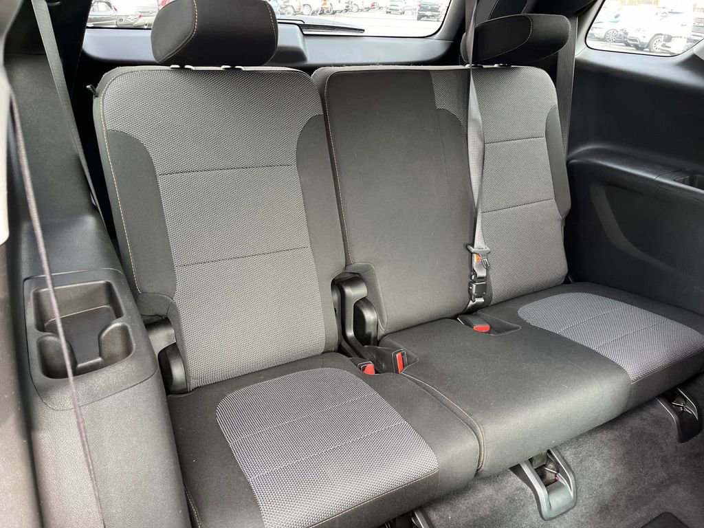 Used 2018 Chevrolet Traverse LT image 21
