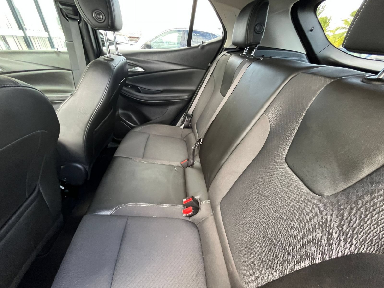 Used 2025 Buick Encore GX Preferred FWD image 22