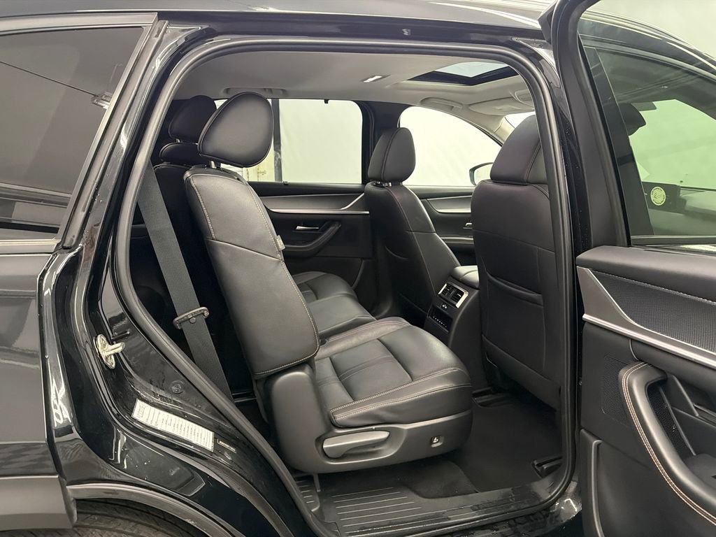 Used 2024 MAZDA CX-90 3.3 Turbo w/ Preferred Plus image 16