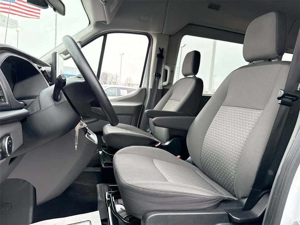 Used 2023 Ford Transit 350 XLT image 11