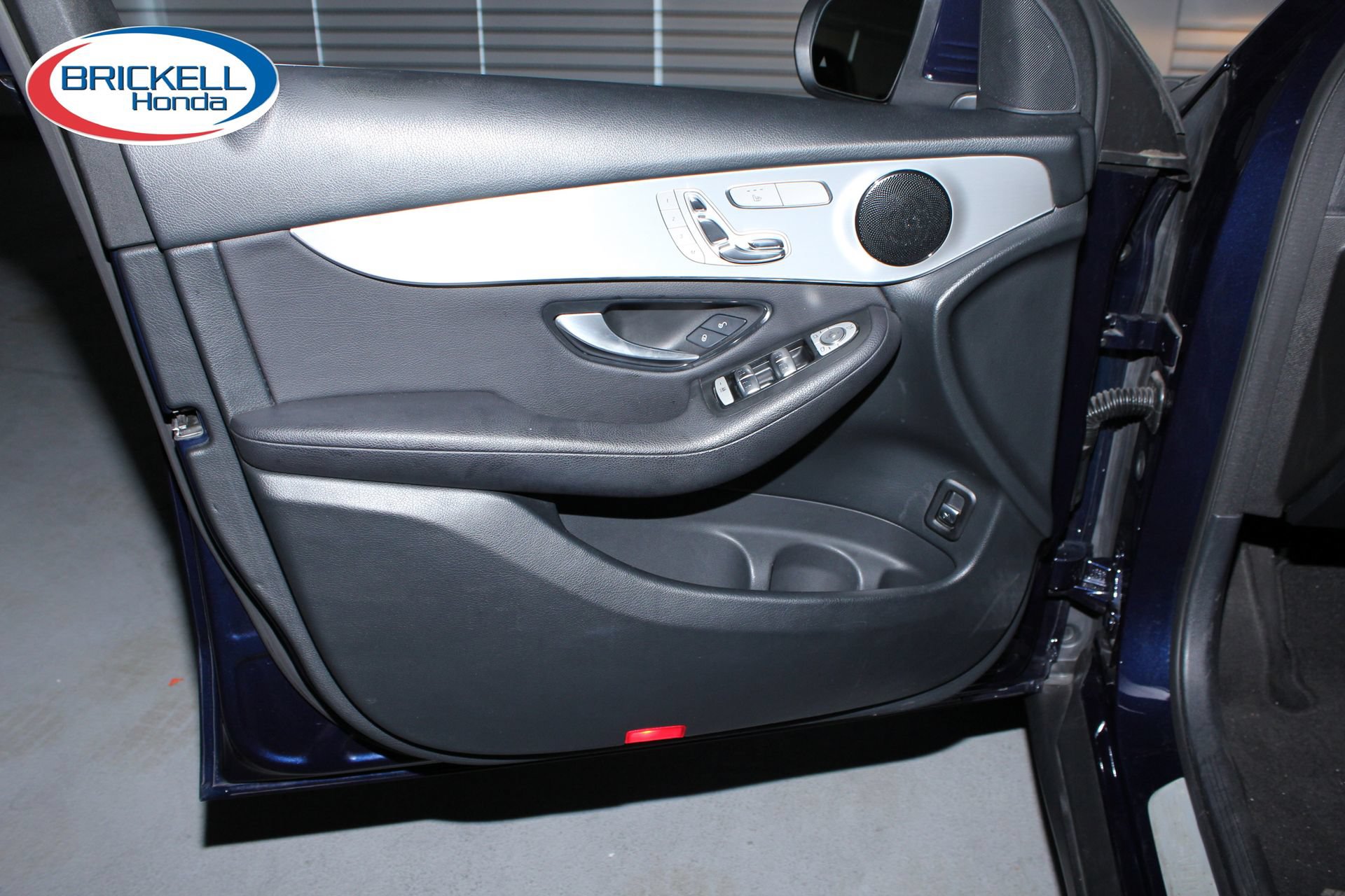 Used 2019 Mercedes-Benz GLC 300 image 21