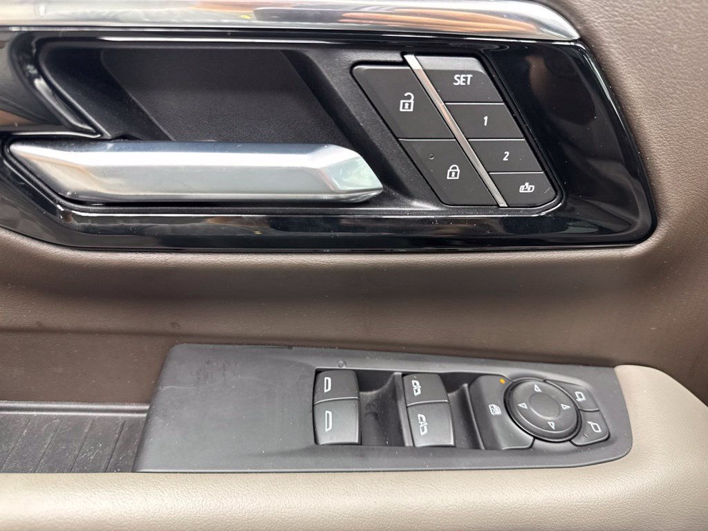 Used 2025 Chevrolet Tahoe LT RWD image 35