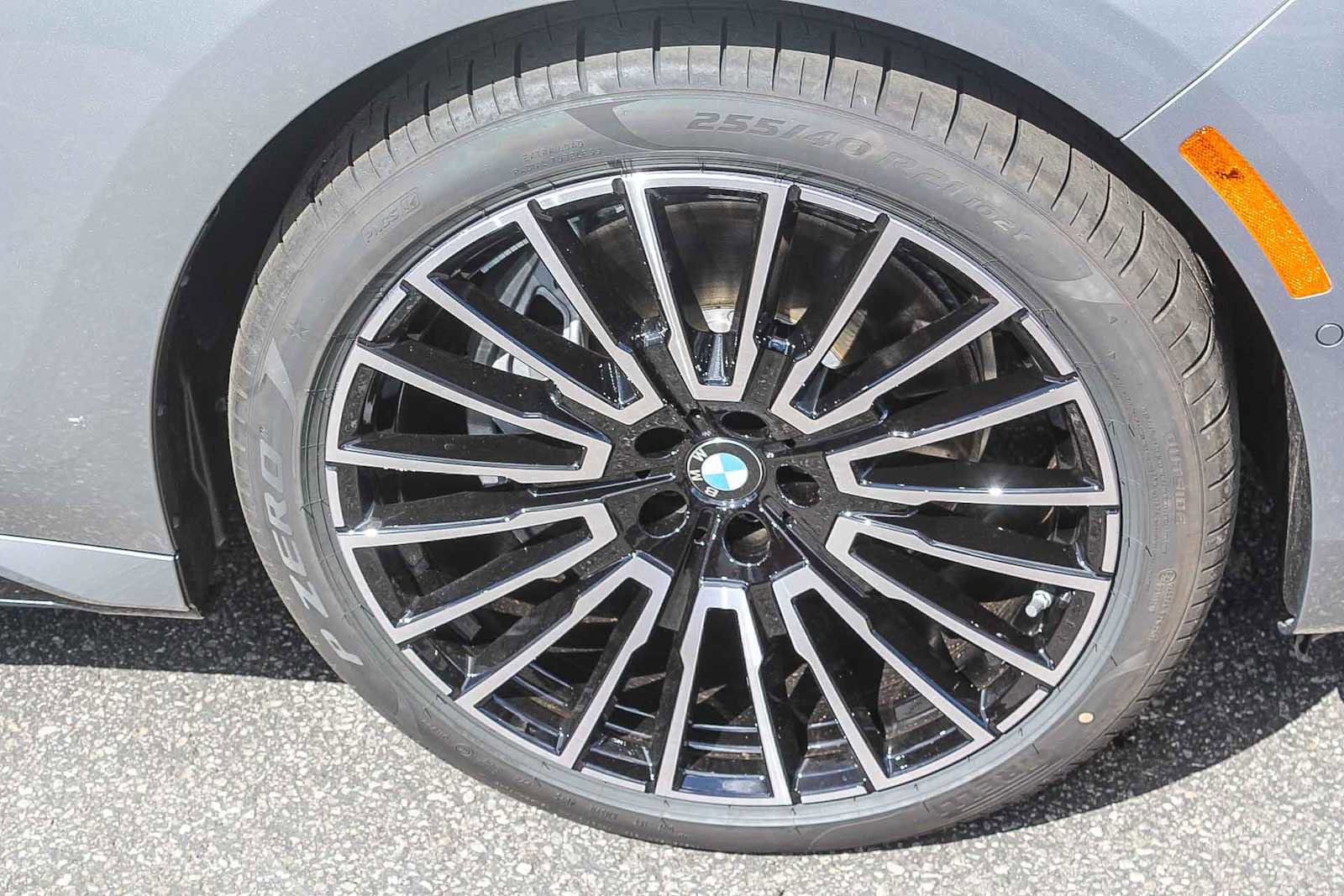 New 2026 BMW 740i RWD image 9