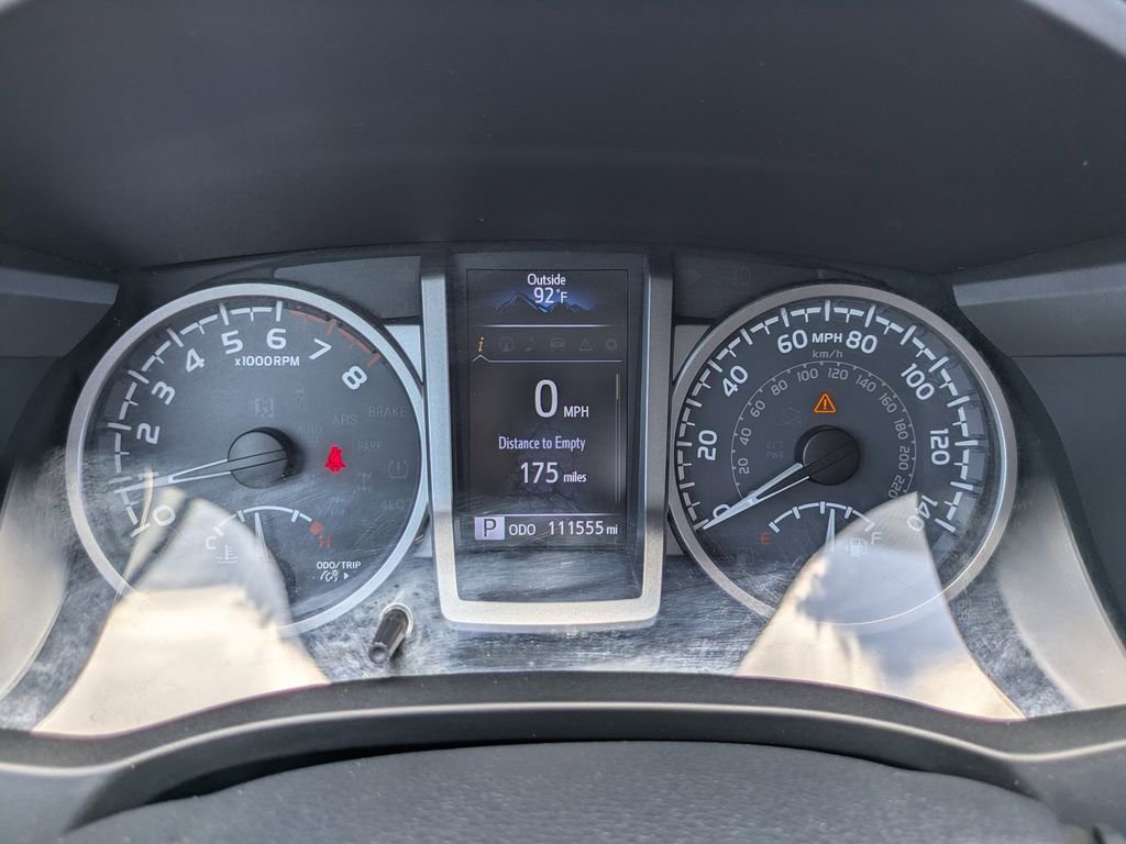 Used 2018 Toyota Tacoma SR5 image 3