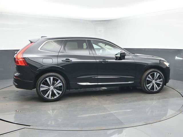 Used 2023 Volvo XC60 B5 Plus w/ Climate Package image 9