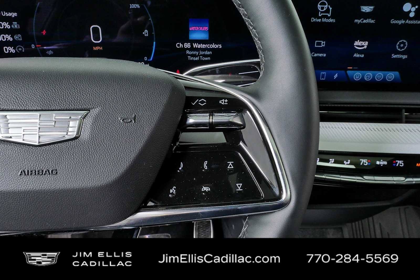 Certified 2025 Cadillac Optiq Luxury 2 w/ LPO, Floor Liner Package AWD/4WD image 11