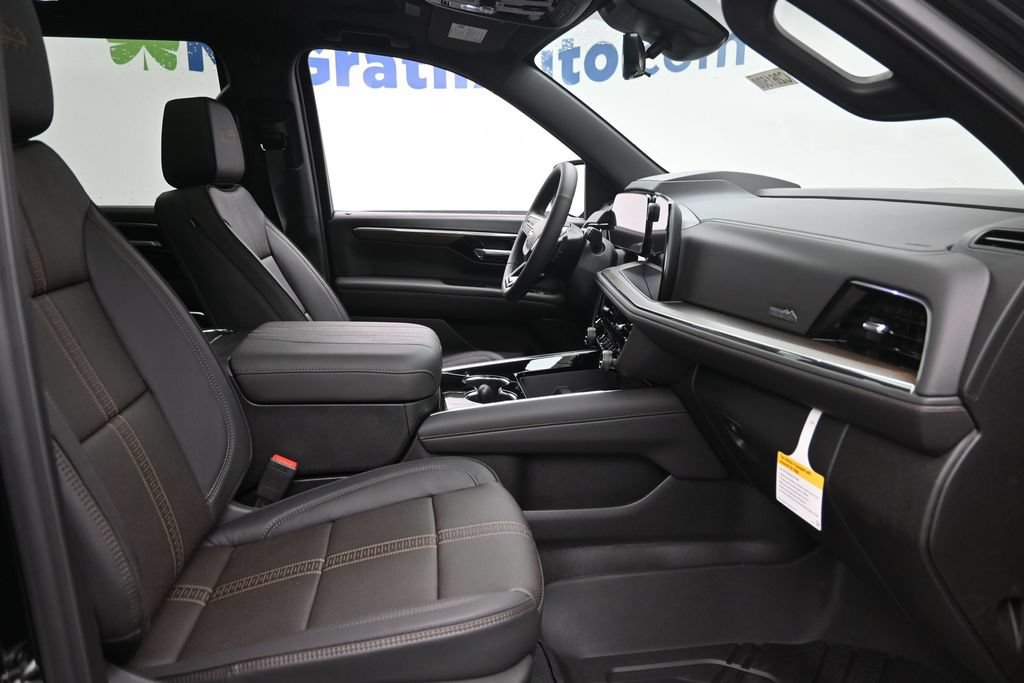 New 2026 Chevrolet Tahoe High Country w/ Sun And Tow Package AWD/4WD image 9