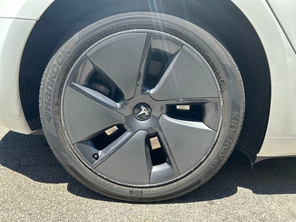 Used 2023 Tesla Model 3 Standard Range RWD image 15