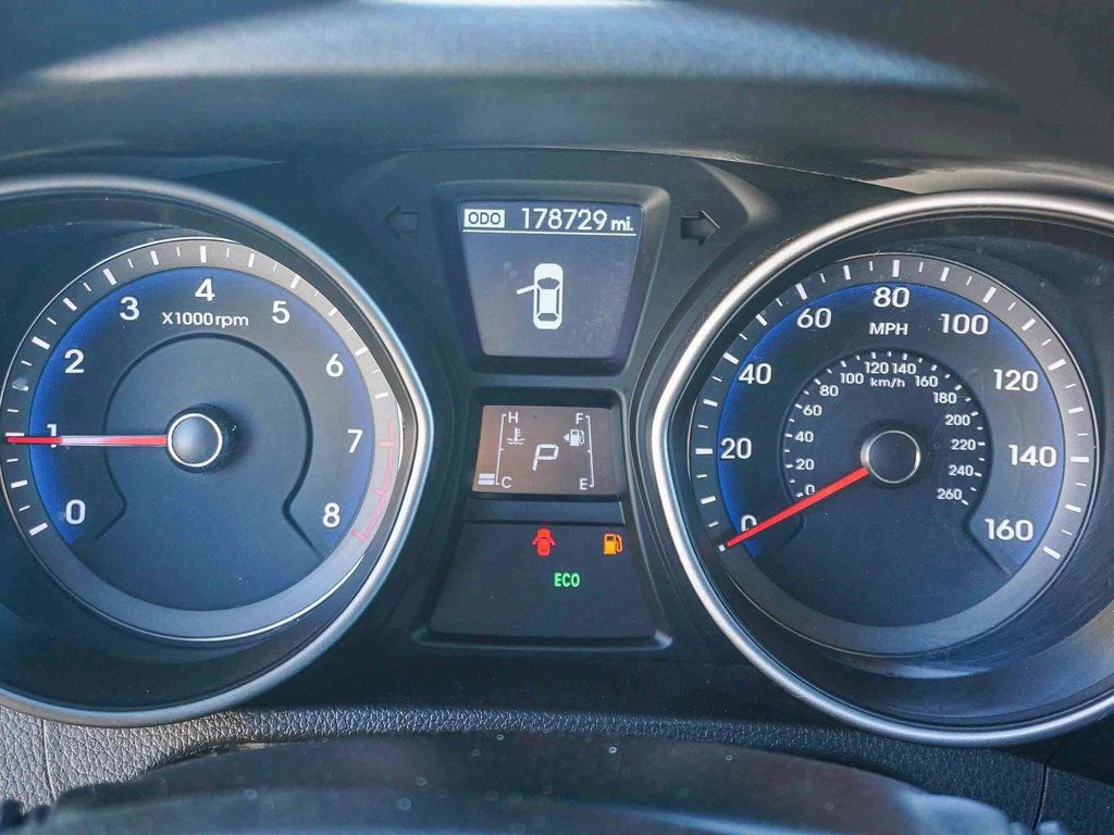 Used 2017 Hyundai Elantra GT image 21