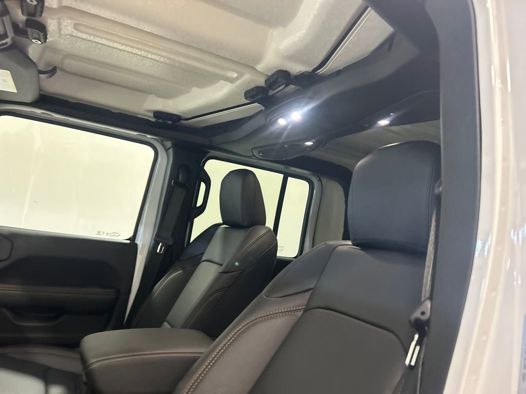 New 2026 Jeep Gladiator Sport image 28