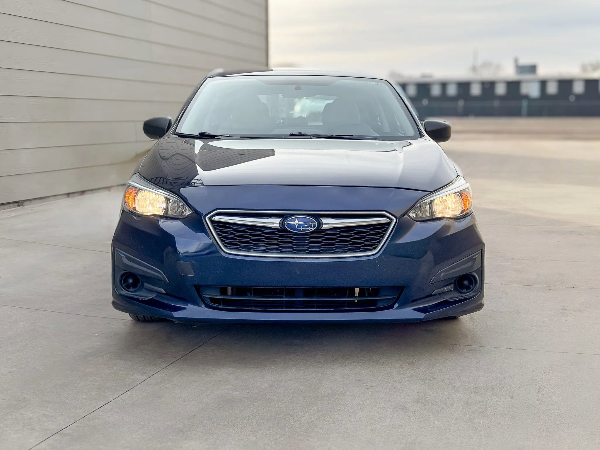 Used 2019 Subaru Impreza 2.0i image 2