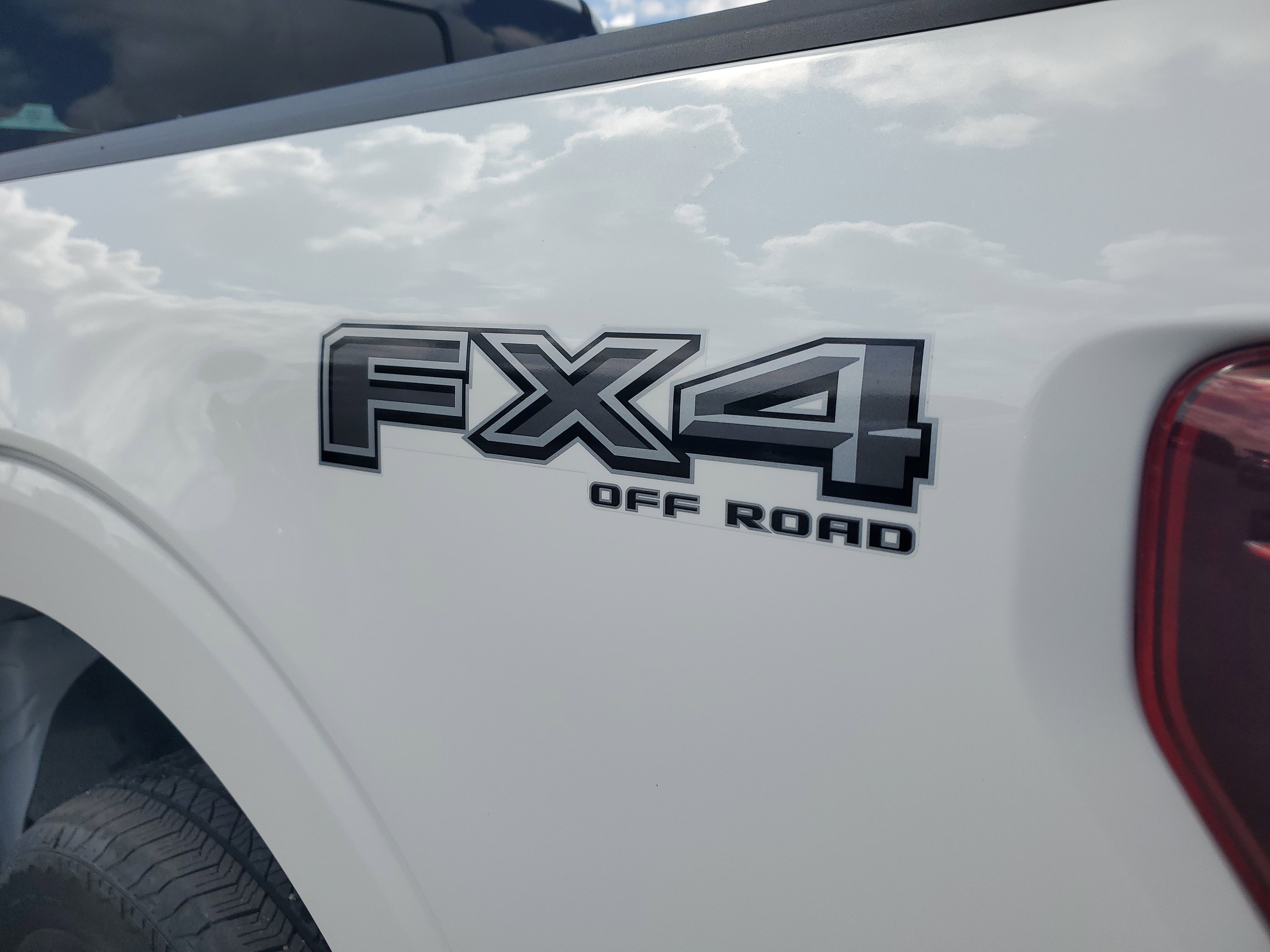 Used 2024 Ford F150 Platinum w/ Equipment Group 702A High AWD/4WD image 32