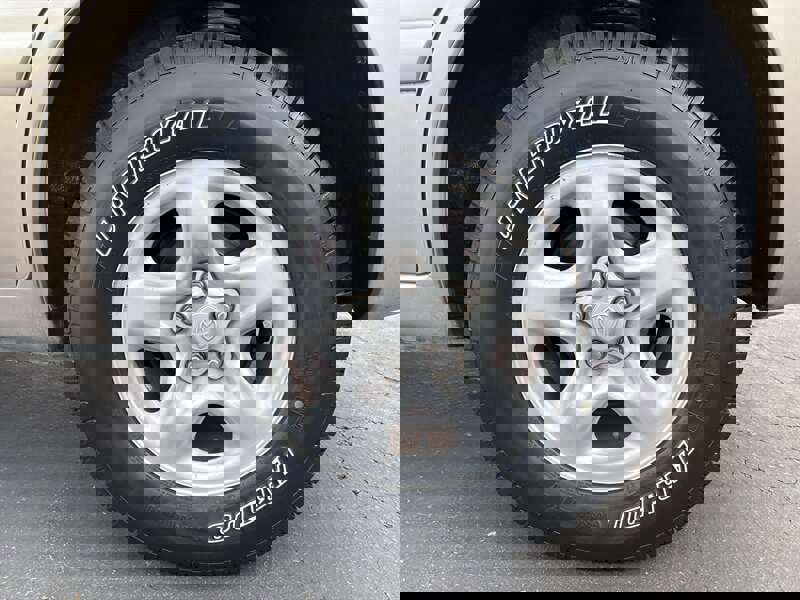 Used 2005 Toyota Highlander 2WD image 20