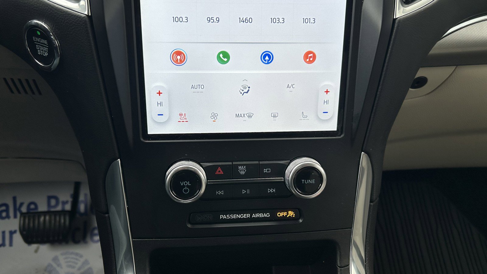 Used 2022 Ford Edge Titanium w/ Equipment Group 301A image 32