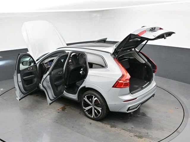 Used 2024 Volvo XC60 B5 Ultimate w/ Climate Package image 52