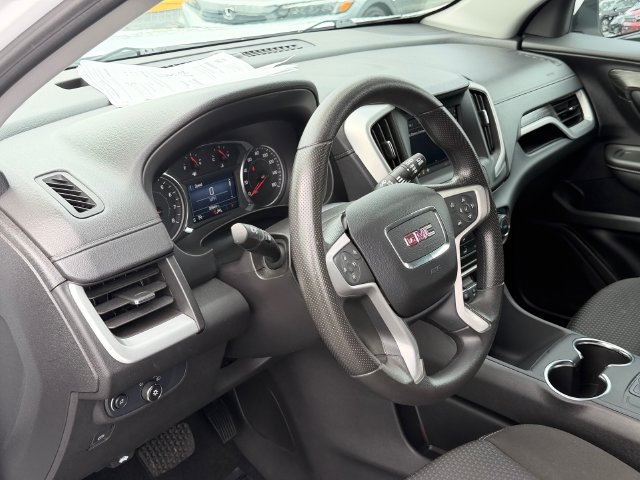 Used 2024 GMC Terrain SLE FWD image 12