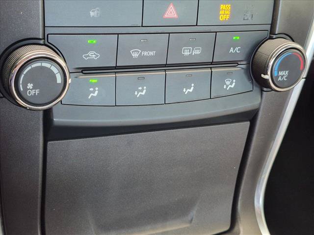 Used 2016 Toyota Camry SE FWD image 12