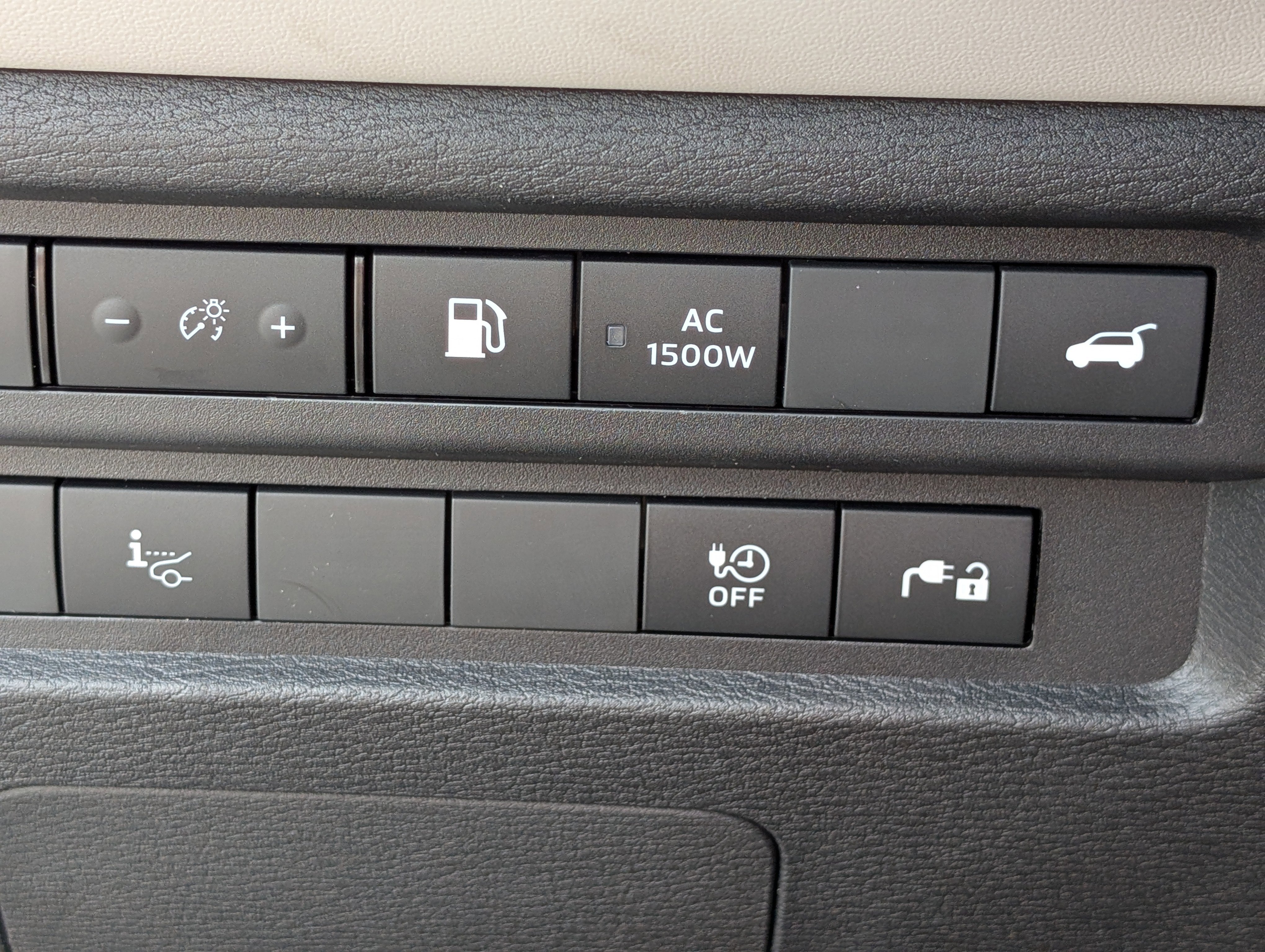 New 2025 Mitsubishi Outlander SEL image 28