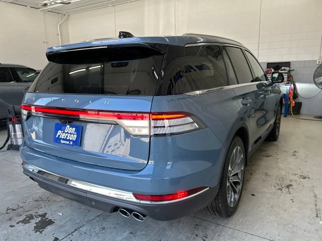New 2026 Lincoln Aviator AWD image 4