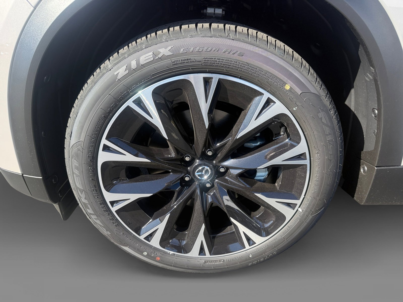 New 2026 MAZDA CX-90 Plug-In Hybrid w/ Premium Plus image 9