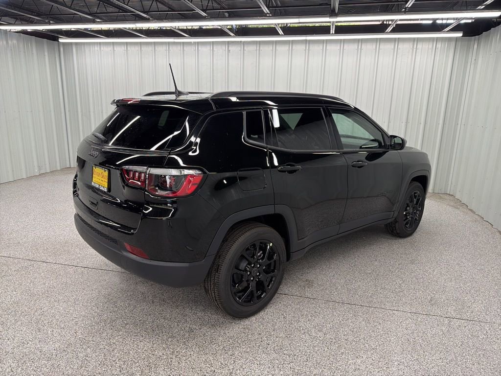 New 2026 Jeep Compass Latitude image 5