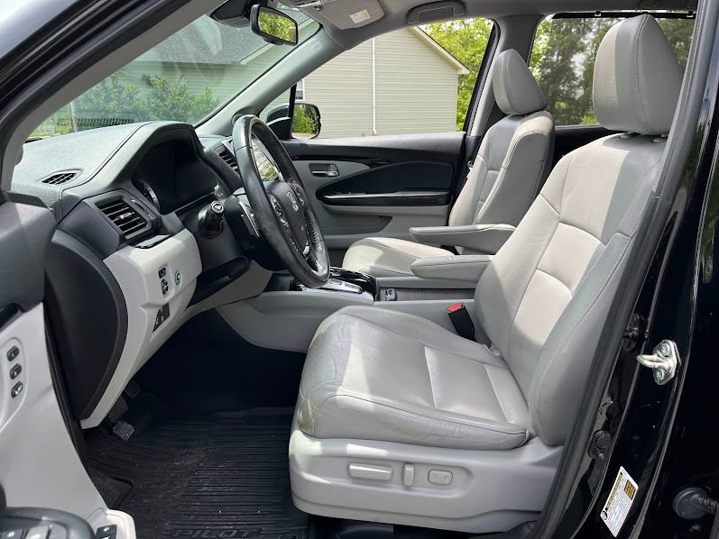 Used 2017 Honda Pilot Touring image 8