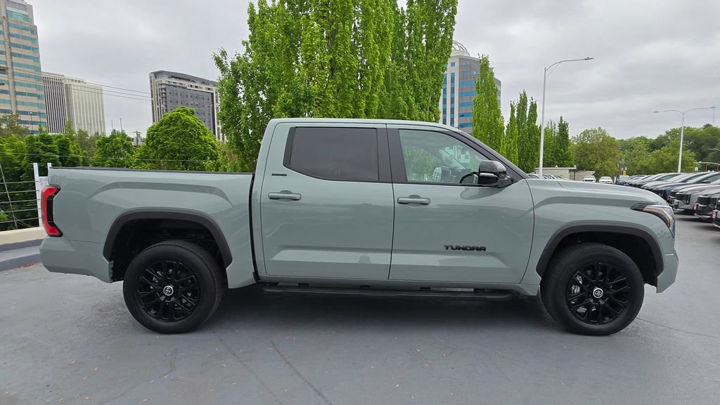 Used 2024 Toyota Tundra Limited AWD/4WD image 2