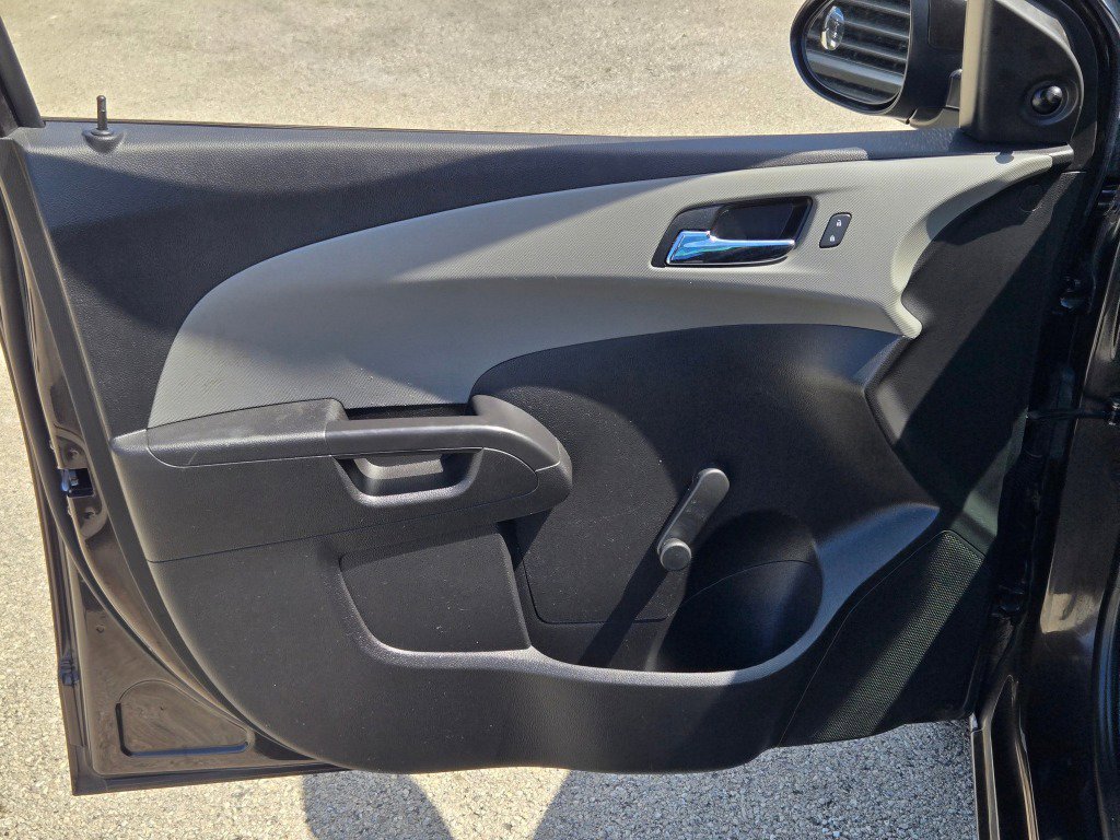Used 2014 Chevrolet Sonic LS FWD image 17