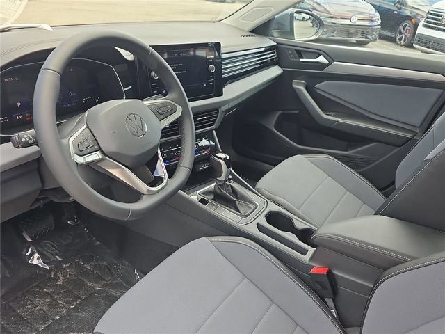 New 2026 Volkswagen Jetta SE FWD image 14