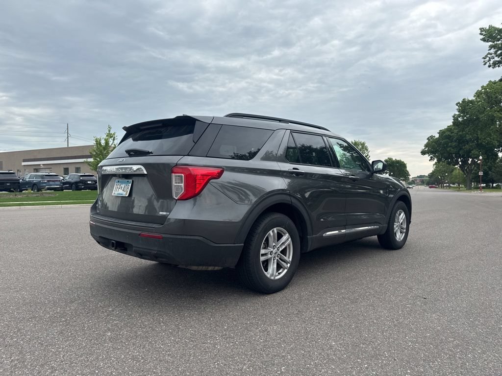 Used 2020 Ford Explorer XLT w/ Class III Trailer Tow Package AWD/4WD image 5