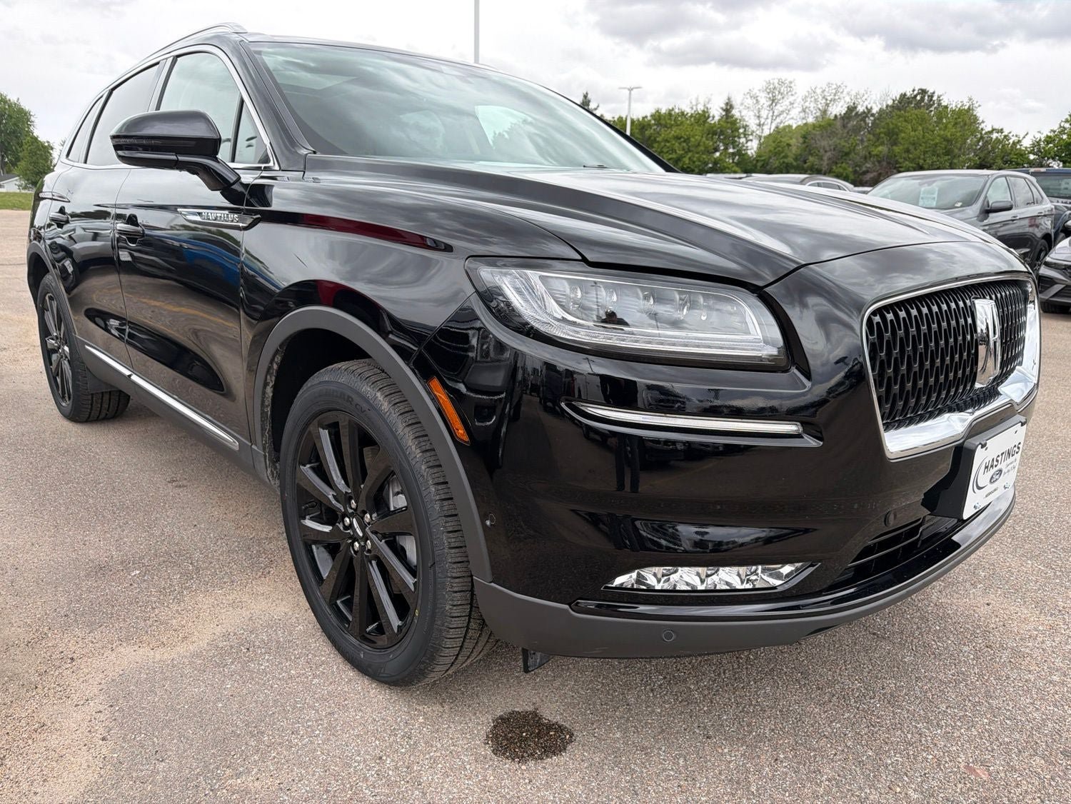 Used 2022 Lincoln Nautilus Reserve w/ Equipment Group 202A AWD/4WD image 10