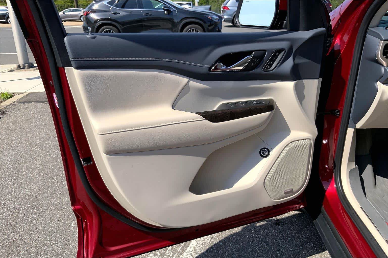 Used 2020 GMC Acadia Denali AWD/4WD image 21