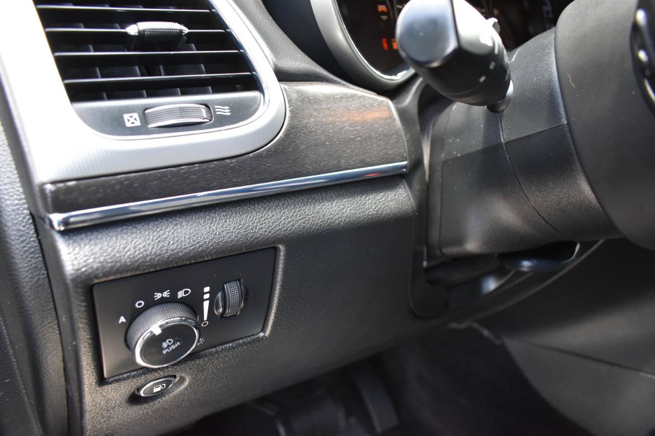 Used 2018 Jeep Grand Cherokee Limited AWD/4WD image 41