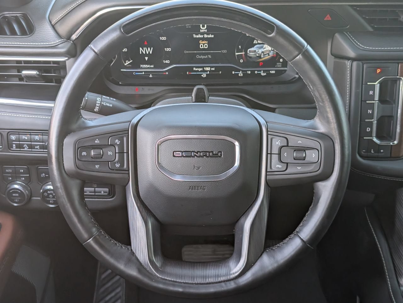Used 2023 GMC Yukon Denali Ultimate AWD/4WD image 11