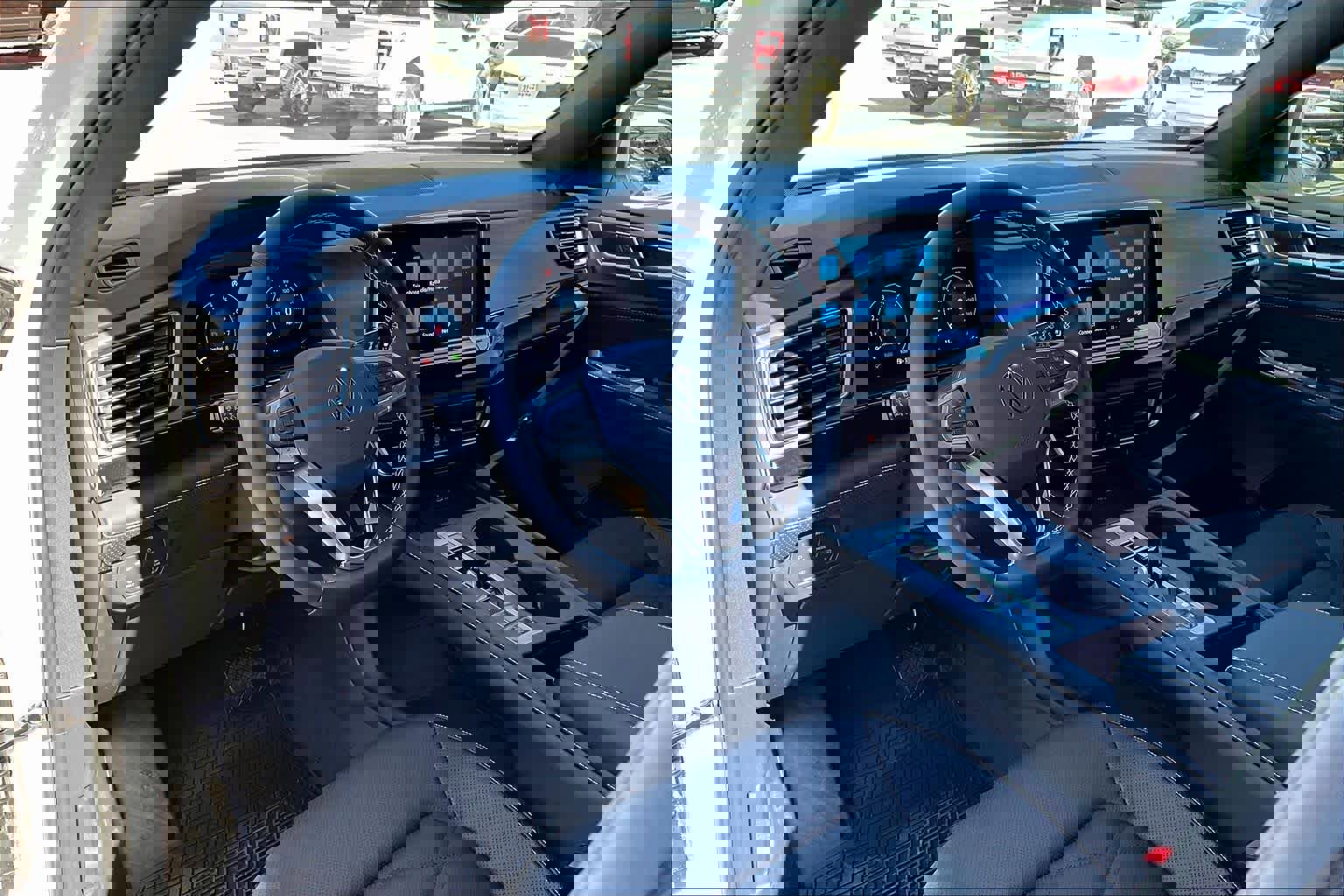 New 2026 Volkswagen Atlas Cross Sport SE image 8