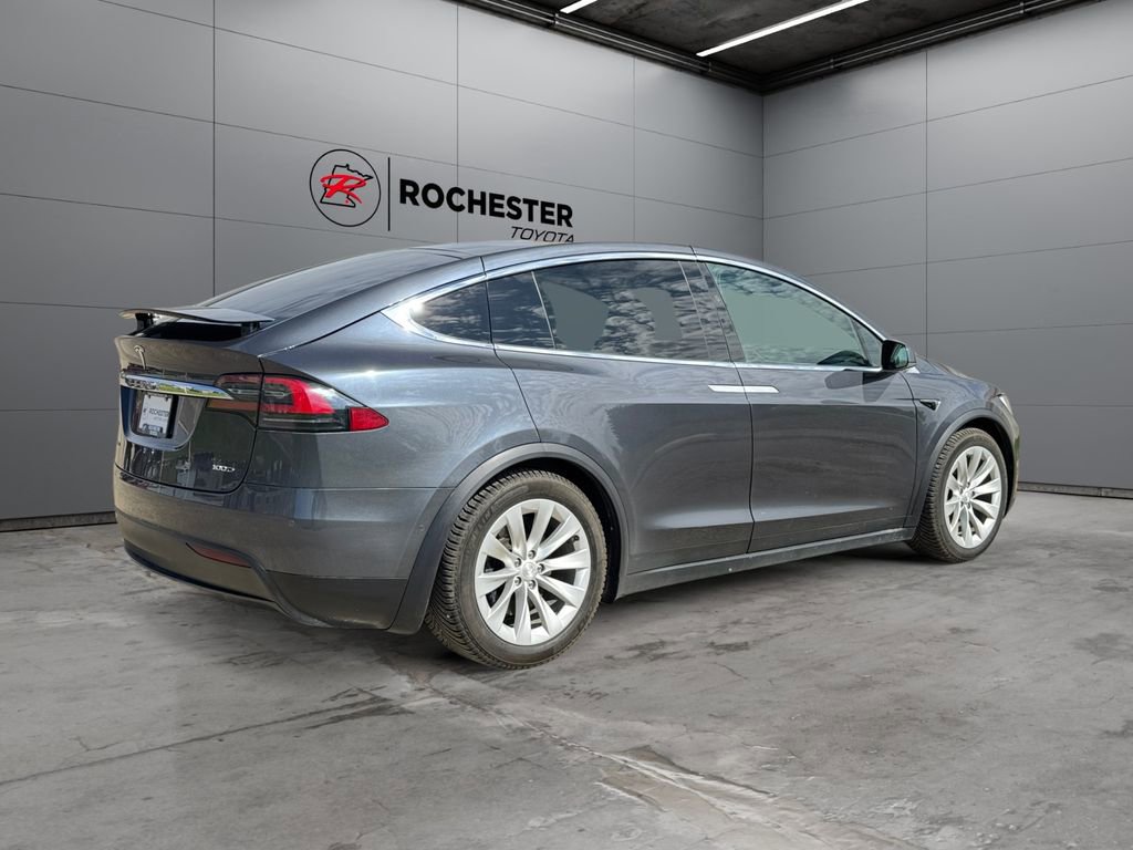 Used 2017 Tesla Model X 75D AWD/4WD image 5