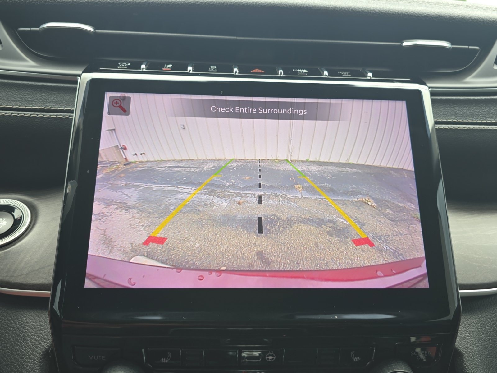 Used 2021 Jeep Grand Cherokee L Limited RWD image 15
