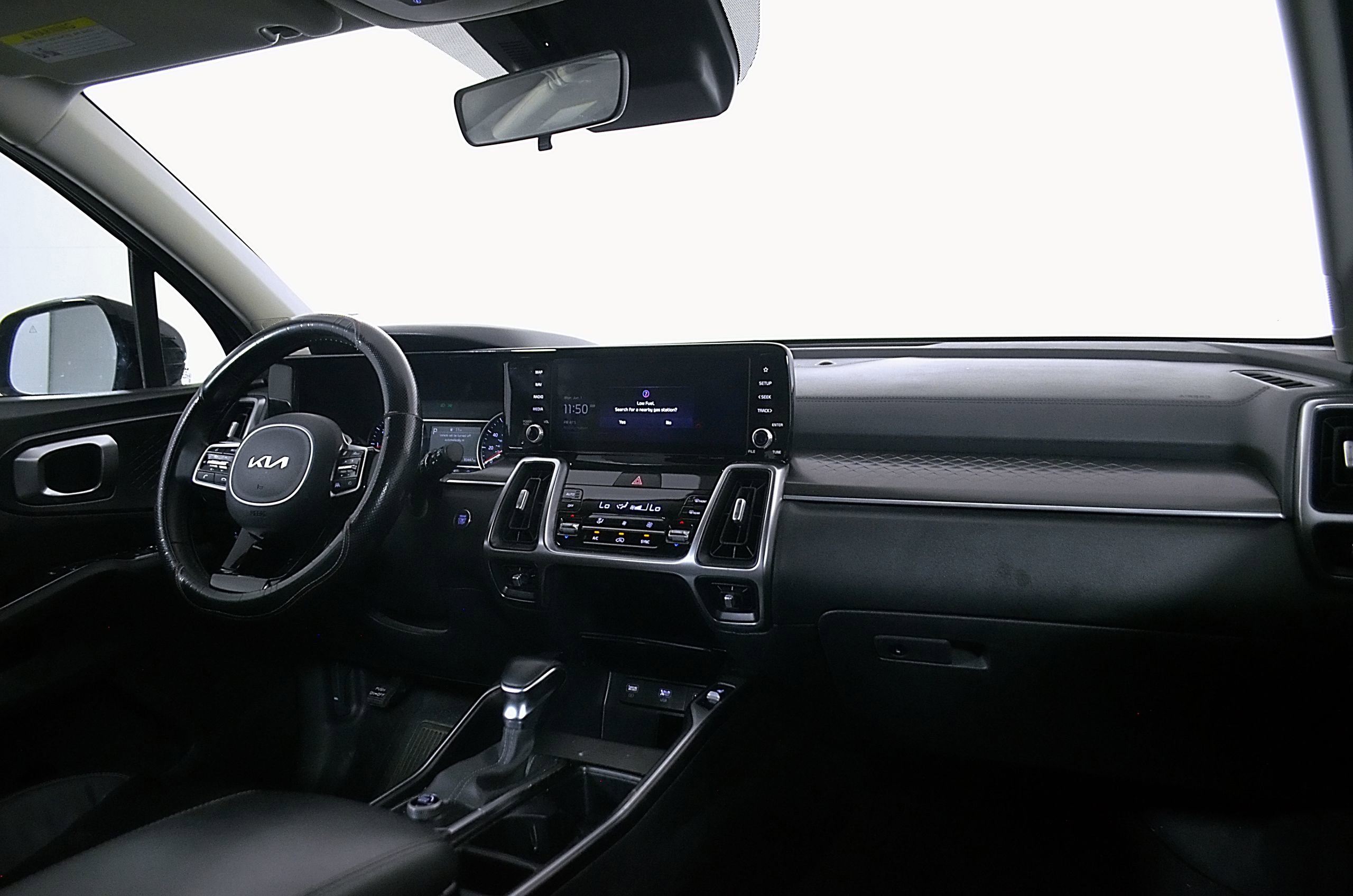 Used 2022 Kia Sorento S FWD image 23